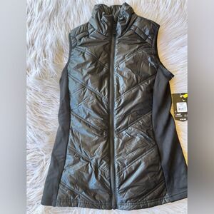 Black Sleeveless Puffer Jacket